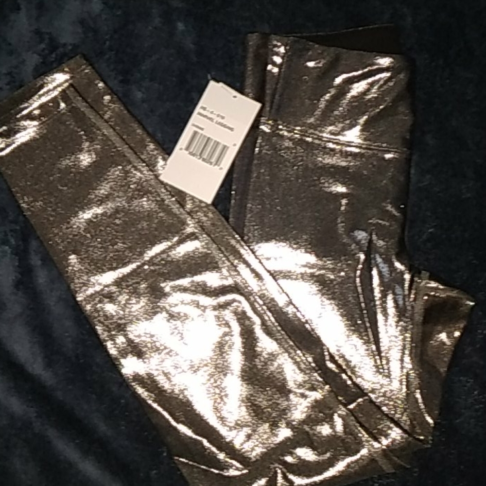 Heroinesport chrome marvel leggings
